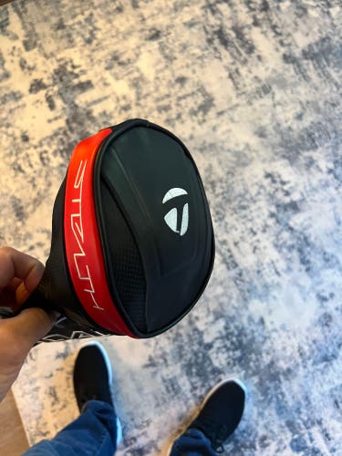 Unisex 2022 TaylorMade Stealth Plus Right Handed Driver 9 Loft (Used)