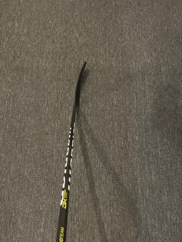 Senior Warrior Alpha DX Pro Team Left Hand Hockey Stick W88 75 Flex (New)
