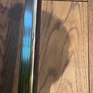 Intermediate Bauer Vapor Hyperlite 2 Left Hand Hockey Stick P92 40 Flex (Used)