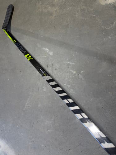 Warrior Alpha LXPRO Pro Stock Hockey Stick Grip 85 Flex W01 Curve Right 1682