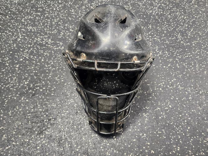 Used Wilson WTA558000SM Catchers Helmet w/Mask Black SM 11849-S000034202