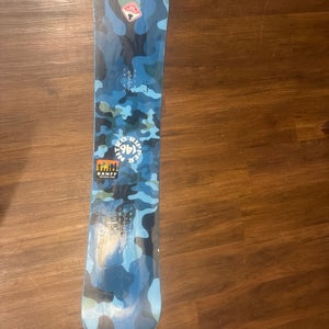 Nitro Snowboard All Mountain Without Bindings 146 cm (Used)