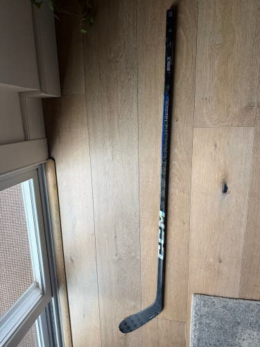 Intermediate CCM Ribcor Trigger 9 Pro Right Handed Hockey Stick P28 55 Flex (Used)
