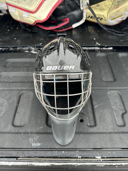 Senior Small Bauer NME 10 Goalie Mask (Used)