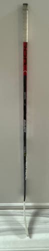 Intermediate Bauer Vapor Hyperlite Right Handed Hockey Stick P88 65 Flex Pro Stock (Used)