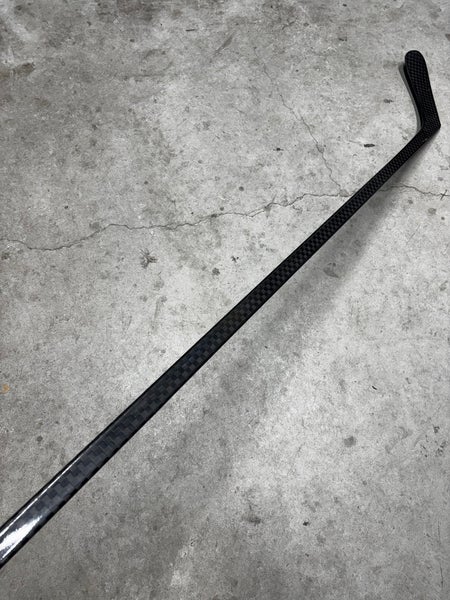Custom P92 77 Flex Senior BLACKED OUT hyperlite Left Handed Hockey Stick Pro Stock (Used) KUCHEROV