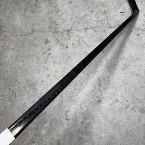 P28 77 Flex Senior Bauer Supreme Ultra Sonic Left Handed Hockey Stick Pro Stock (Used) KUCHEROV