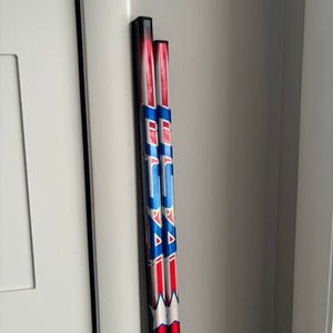 USA Bauer Vapor FlyLite Right Handed Hockey Sticks (2) P88 65 Flex Pro Stock (New)