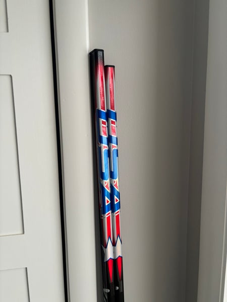 USA Bauer Vapor FlyLite Right Handed Hockey Sticks (2) P88 65 Flex Pro Stock (New)