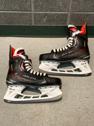 Senior Bauer Vapor Velocity Hockey Skates | Size 8.5 Fit 1
