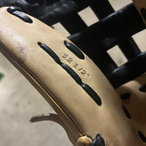 Next Play RH Outfield Baseball Glove 12.5" (Used)