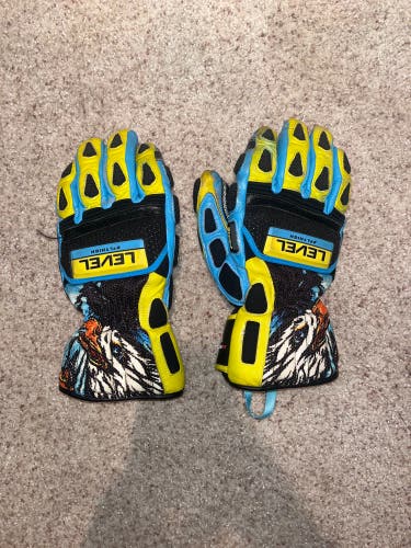 Level WorldCup CF Glove size 8.5