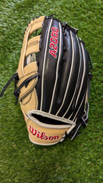 Wilson RH Outfield A2000 1750 Baseball Glove 12.5" WBW101393125 (NEW)