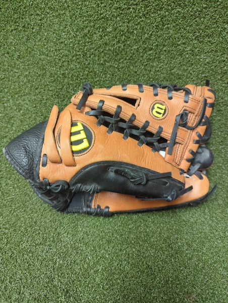 RH Wilson A500 Advantage Baseball Glove 11.5" (Used)(2207)