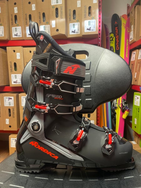 Mondo 30 & up Men's Nordica SpeedMachine 3 110 (GW) Ski Boots Medium Flex (New)