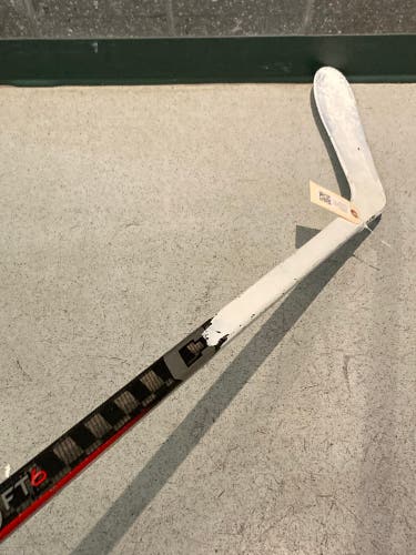 Senior CCM JetSpeed FT6 Hockey Stick Left Hand P28 75 Flex (Used)