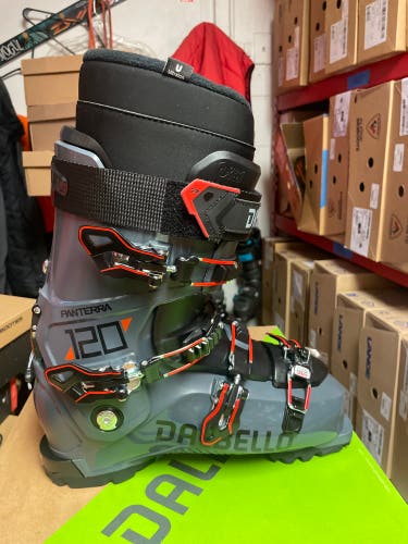 Mondo 28 & 28.5 Men's Dalbello Panterra 120 ID Ski Boots Stiff Flex (New)