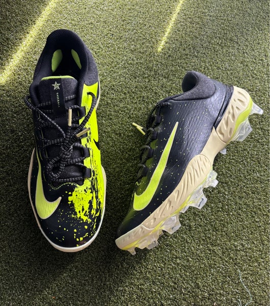 Black Men's Size M 10.0 (W 11.0) Adult Nike Nike alpha huarache elite 4 Low Top Molded Cleats (New)