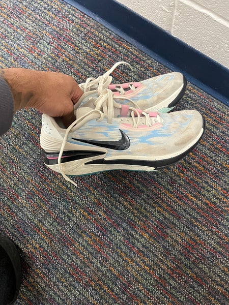 Men's Size 13.0 (W 14.0) Nike GT Cut Shoes (Used)