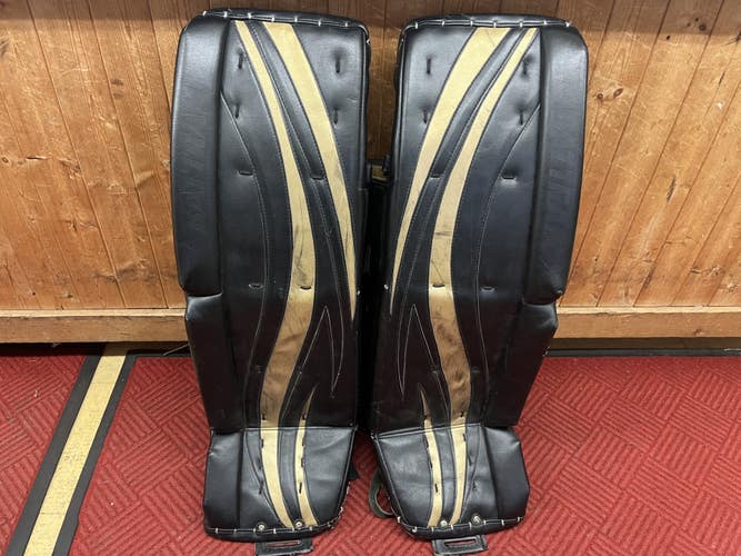 Battram Hockey Goalie Pads in good condition