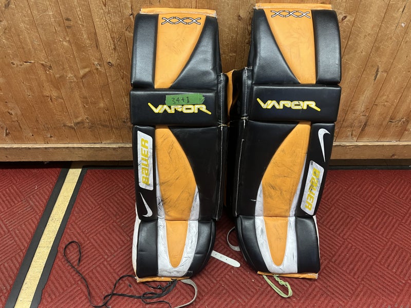 34" Bauer Vapor Goalie Leg Pads (Used)