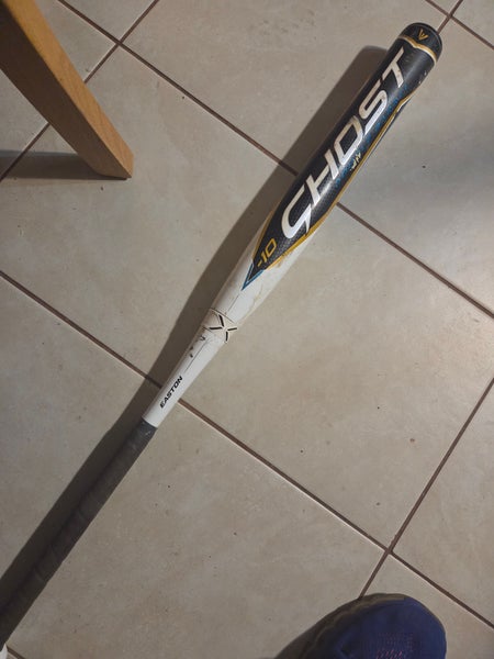 2022 Easton Ghost Composite Bat (-10) 23 oz 33" (Used)