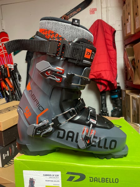 Mondo 27 & 27.5 Men's Dalbello Cabrio LV 120 Ski Boots Stiff Flex (New)
