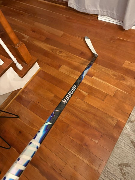 Intermediate Bauer Vapor FlyLite Left Hand Hockey Stick P92 55 Flex (Used)