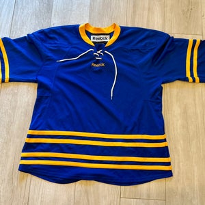 Hockey Player Jersey - Buffalo Colors
