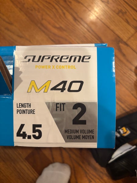 Bauer Supreme M40 Hockey Skates Size 4.5 (Used)
