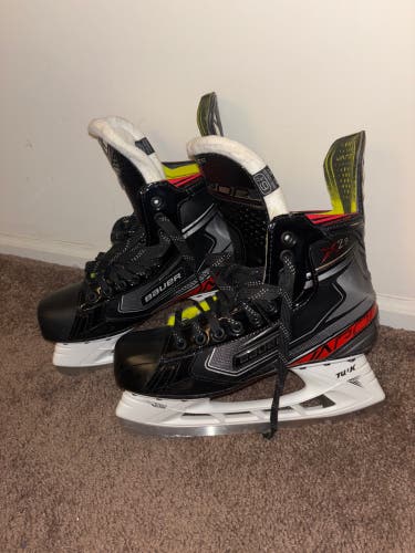 2019 Bauer Vapor X2.9 Hockey Skates Regular Width Pro Stock 6.5 (Used)