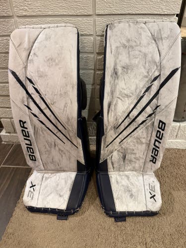 31" Bauer Vapor 3X Goalie Leg Pads (Used)