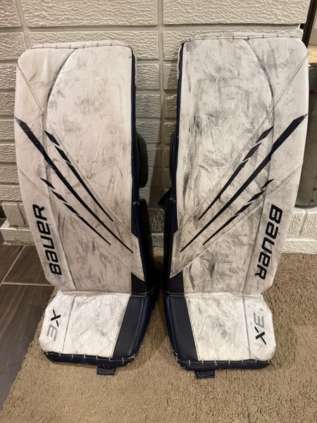 31" Bauer Vapor 3X Goalie Leg Pads (Used)