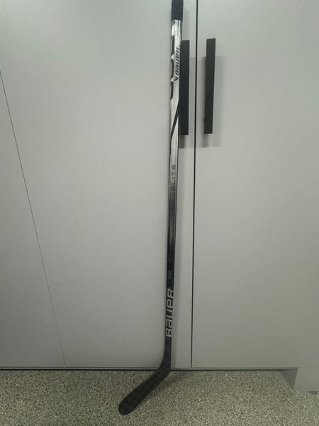 Senior Bauer Vapor Hyperlite 2 Right Handed Hockey Stick P92 65 Flex Pro Stock (Used)