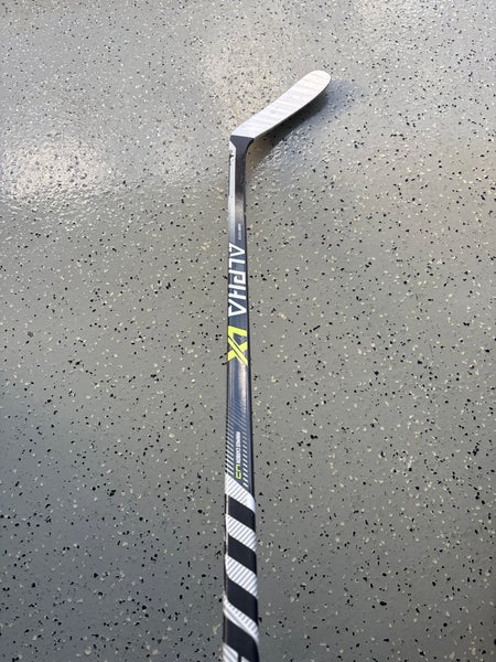 Senior Warrior Alpha LXT Right Handed Hockey Stick W88 75 Flex (Used)