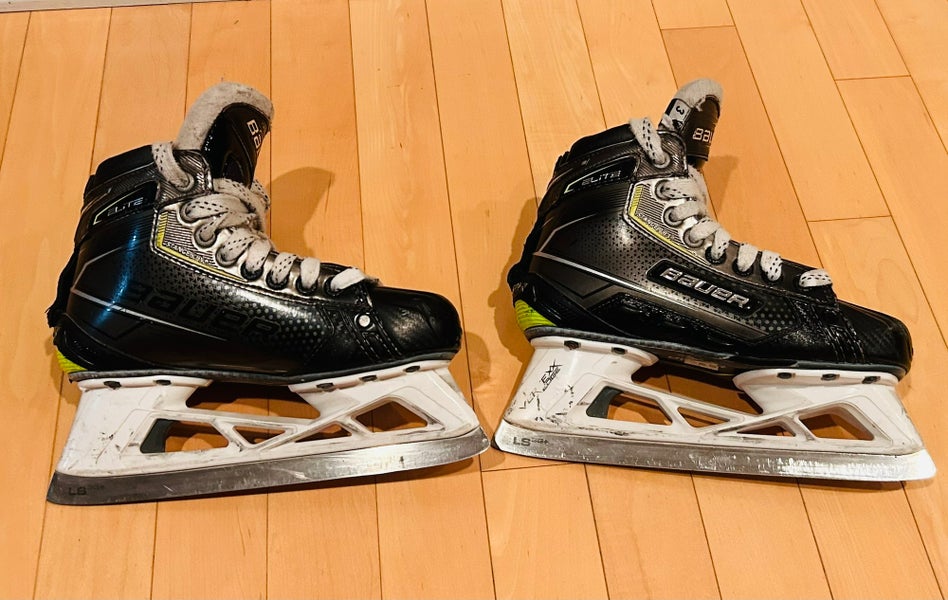 Bauer Elite Hockey Goalie Skates Extra Size 3 (Used). EE. With extra blades.
