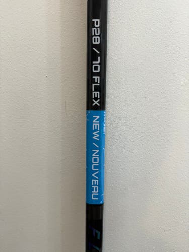 Senior Bauer Vapor FlyLite Left Hand Hockey Stick P28 70 Flex (New)