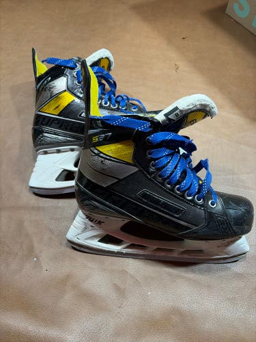 2020 Bauer Supreme S37 Hockey Skates Regular Width 8 (Used)