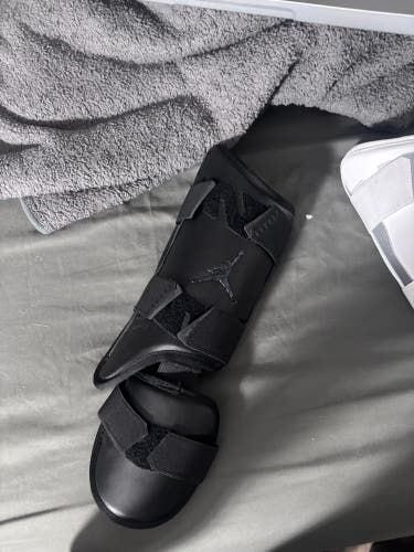 Black Jordan Leg Guard (used)