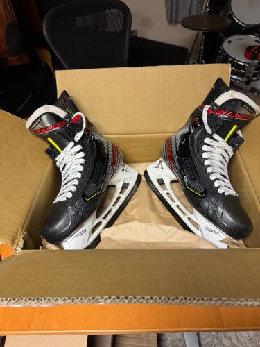 2019 Bauer Vapor 2X Pro Hockey Skates Extra Wide Width 9 w/ Tuuk LS5 Carbon