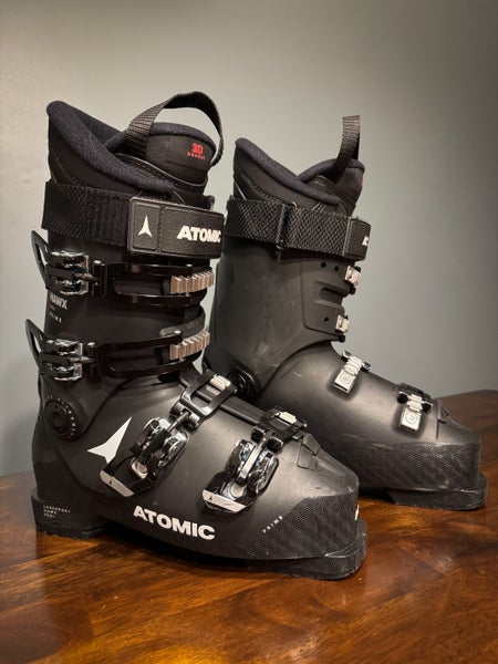 Mondo 26 & 26.5 Unisex Atomic All Mountain Hawx Prime Ski Boots Soft Flex (Used)