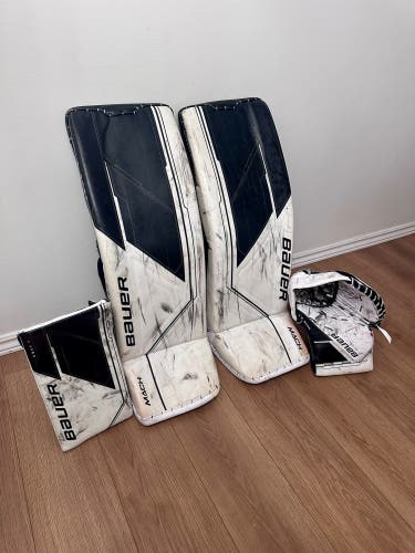35" 2022 Bauer Mach Regular Goalie Full Set (Used)