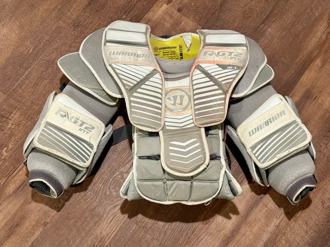 INT Medium/Large Warrior Ritual GT2 Goalie Chest Protector (Used)