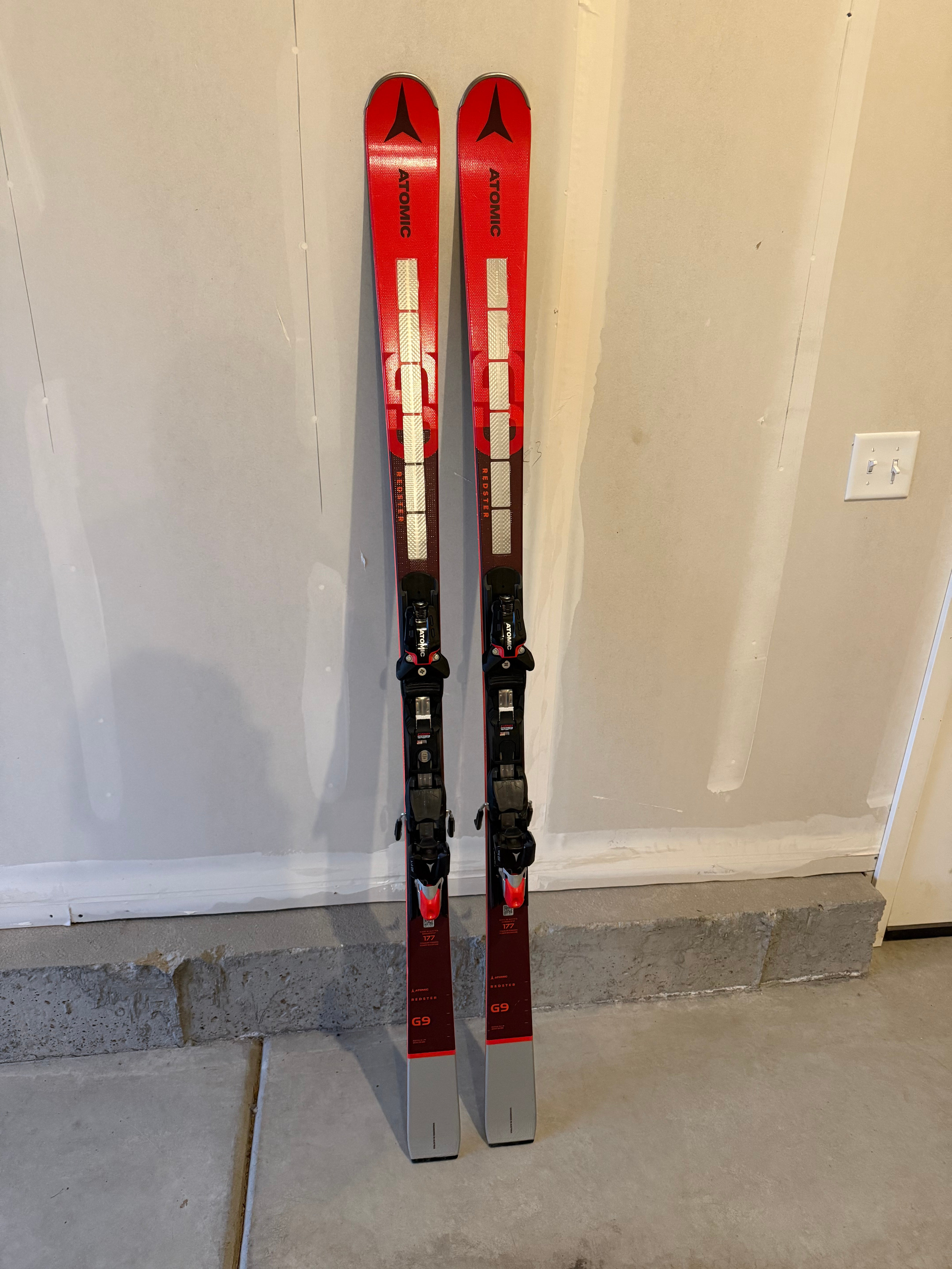 Atomic Redster G9 FIS Revoshock W I 188 Skis 2023 | SidelineSwap