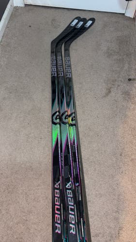 Intermediate Bauer Proto2 Right Handed Hockey Stick 65 Flex (New)