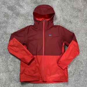 Red Men's XL Patagonia Jacket (Used)
