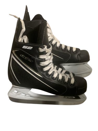 CCM Hockey Skates Regular Width Size 3.5