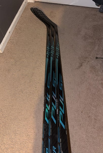 Senior Bauer Pulse Left Hand Hockey Stick P92 77 Flex (New)