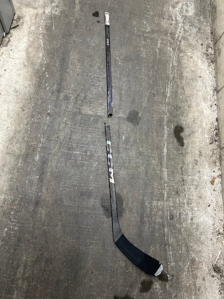 Broken Senior CCM Ribcor Trigger 9 Pro Left Hand Hockey Stick Toe Pattern 55 Flex Pro Stock (Used)