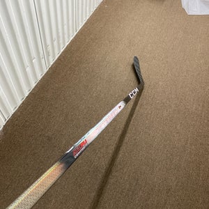 Senior CCM JetSpeed FT8 Pro Left Hand Hockey Stick P29 70 Flex (New)